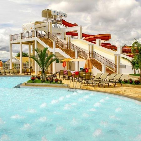THERMAS LACQUA DIROMA COM PISCINA De ONDAS GRATIS 24horas Caldas Novas Buitenkant foto