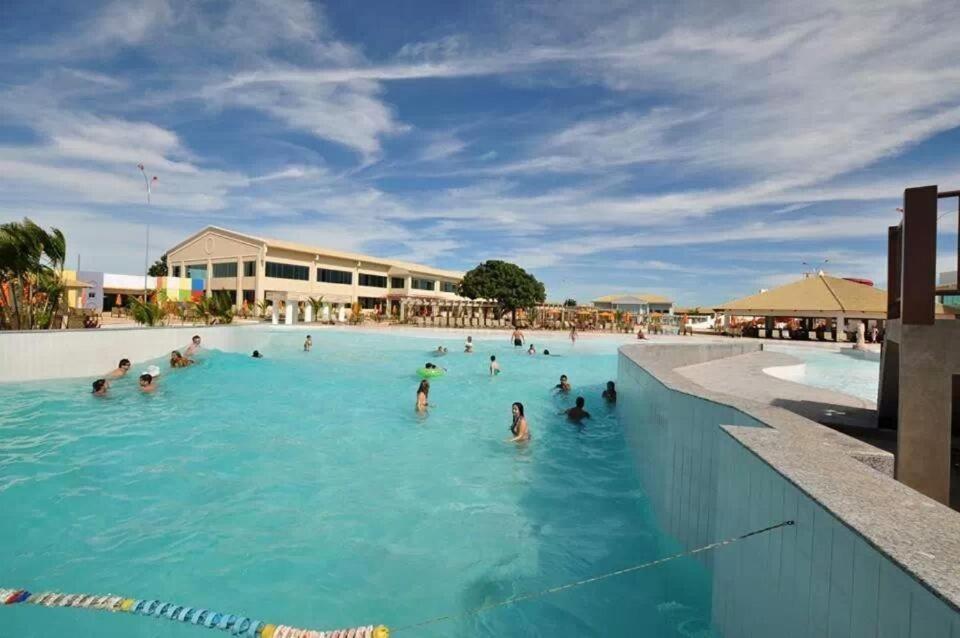 THERMAS LACQUA DIROMA COM PISCINA De ONDAS GRATIS 24horas Caldas Novas Buitenkant foto