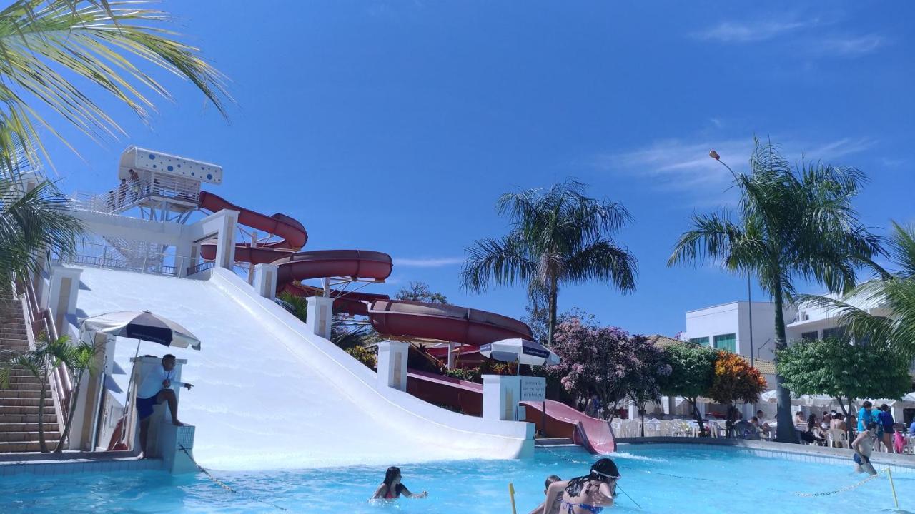 THERMAS LACQUA DIROMA COM PISCINA De ONDAS GRATIS 24horas Caldas Novas Buitenkant foto