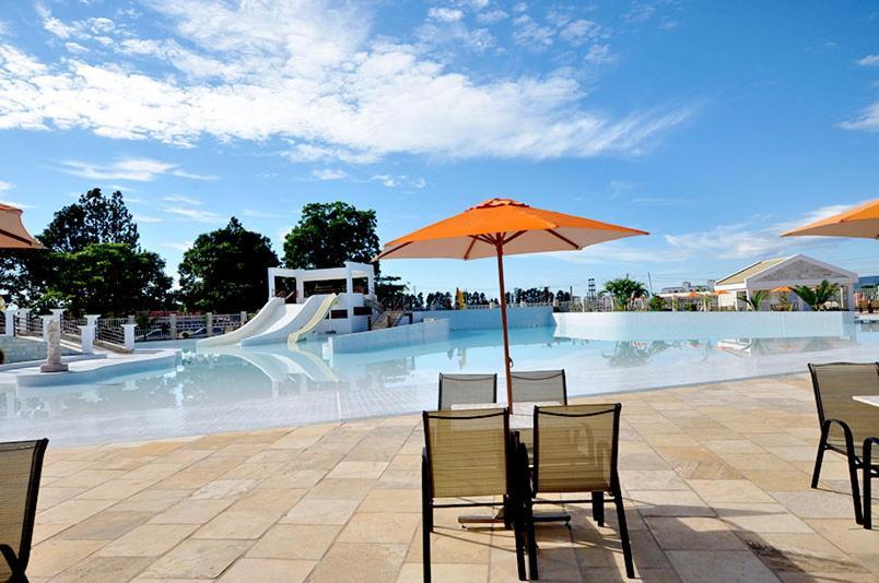 THERMAS LACQUA DIROMA COM PISCINA De ONDAS GRATIS 24horas Caldas Novas Buitenkant foto