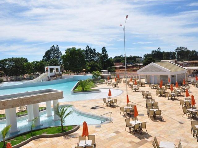 THERMAS LACQUA DIROMA COM PISCINA De ONDAS GRATIS 24horas Caldas Novas Buitenkant foto