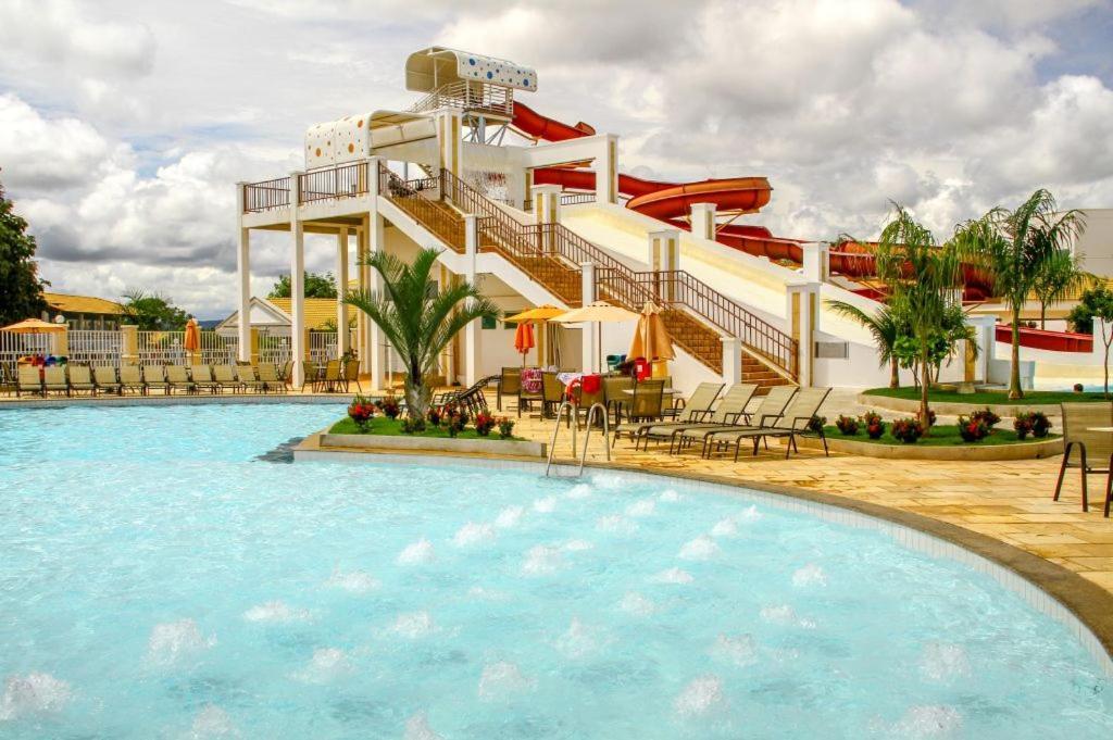 THERMAS LACQUA DIROMA COM PISCINA De ONDAS GRATIS 24horas Caldas Novas Buitenkant foto
