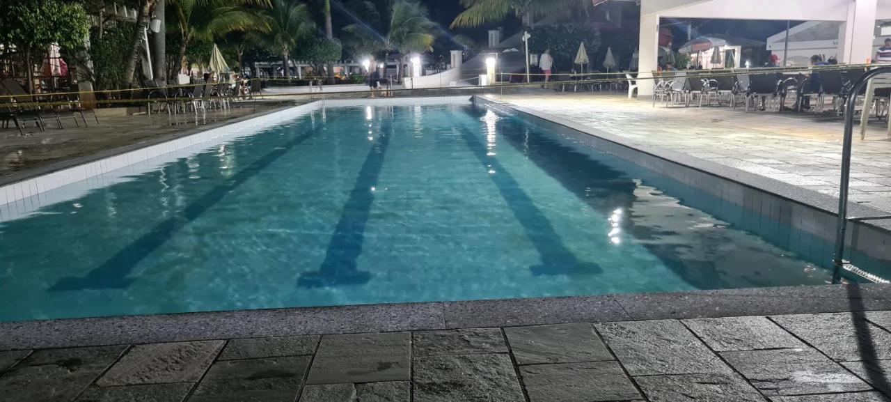THERMAS LACQUA DIROMA COM PISCINA De ONDAS GRATIS 24horas Caldas Novas Buitenkant foto
